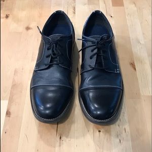 Penguin leather oxford